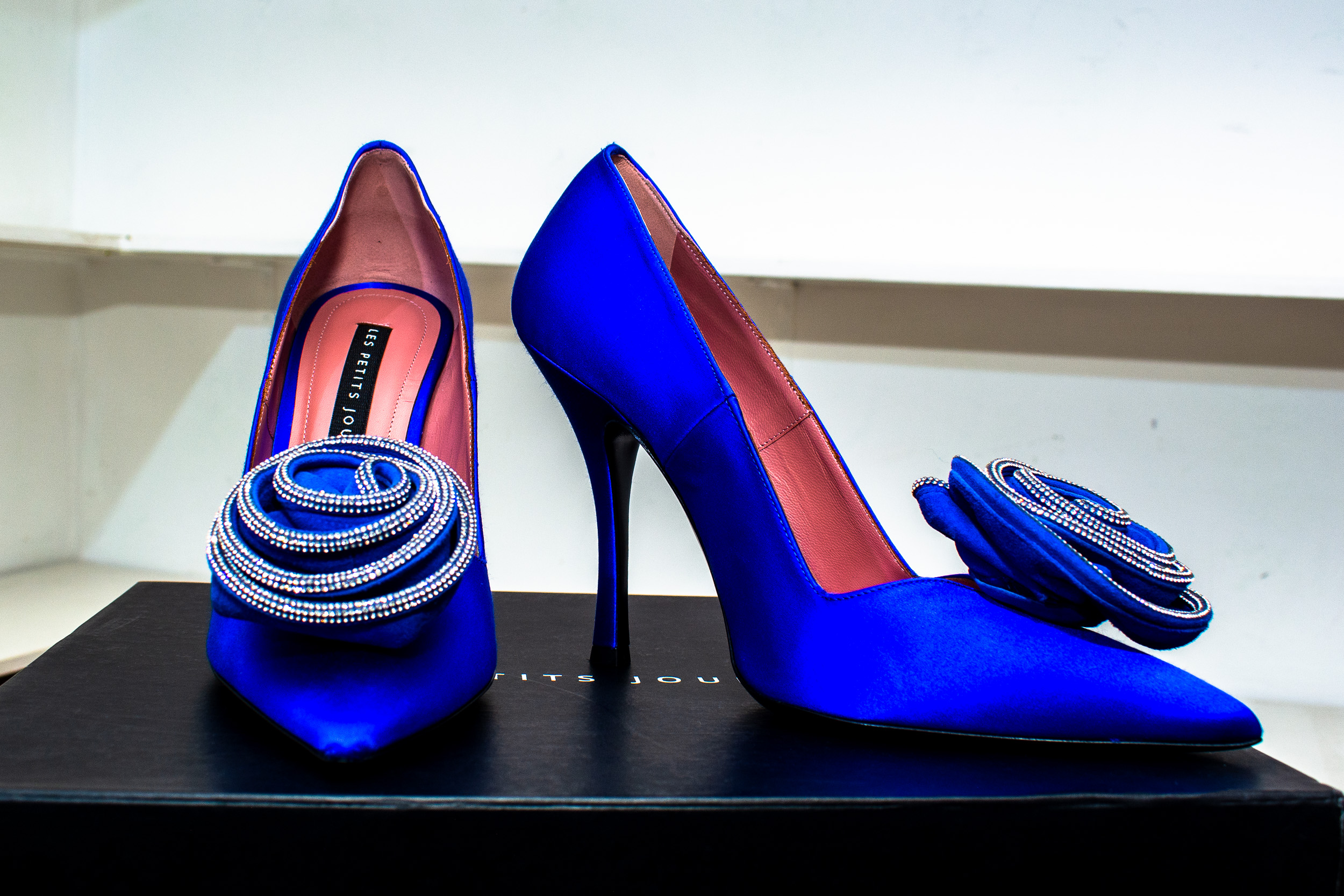 Marilyn Pump In Blue Satin - Image 4