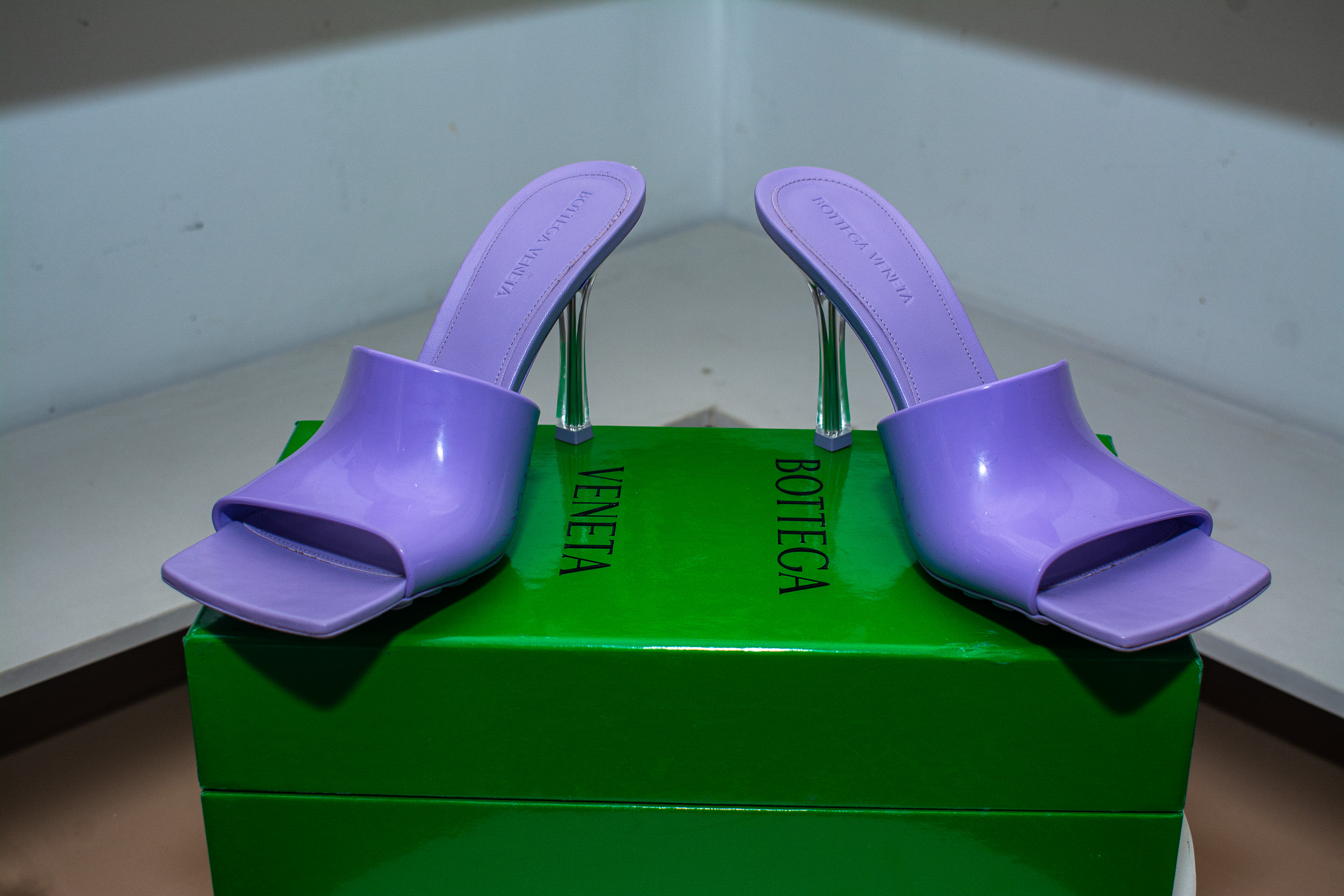 Bottega Veneta Pudding Stretch Mule - Image 2